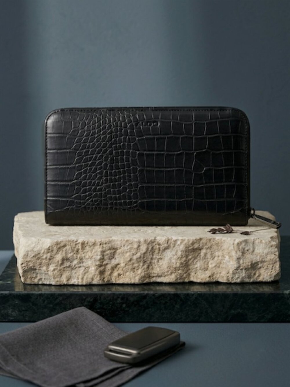 ALDO Black Croc Embossed Zip Around Wallet Organizer Sleek